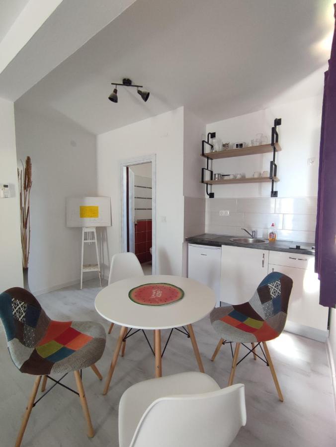Oleander Apartment In Пакоштане Экстерьер фото
